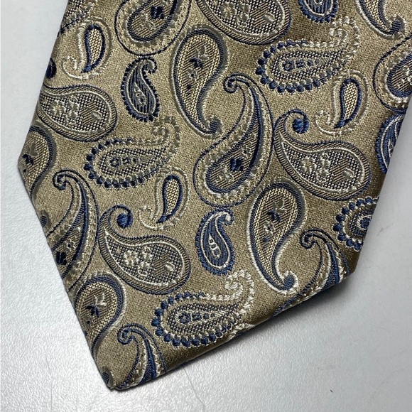 Stunning Boss Hugo Boss Tie Classic Paisley 57” L Silk Made in Italy Textured - Picture 3 of 9